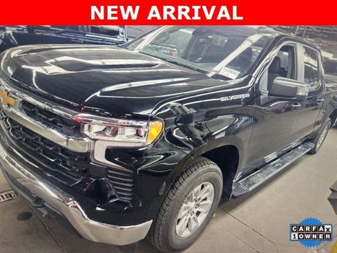 Used 2024 Chevrolet Silverado 1500 LT w/ Protection Package image 3
