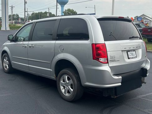 Used 2012 Dodge Grand Caravan SXT FWD image 8