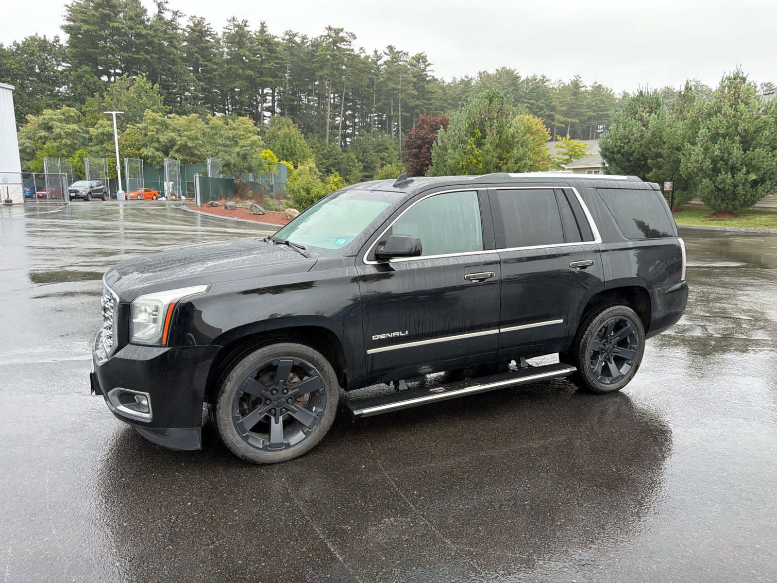 Used 2018 GMC Yukon Denali AWD/4WD image 1