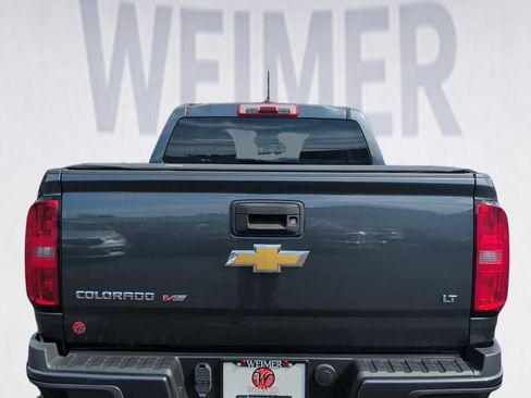 Used 2017 Chevrolet Colorado LT AWD/4WD image 3