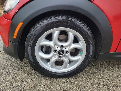 Used 2011 MINI Cooper Convertible image 25