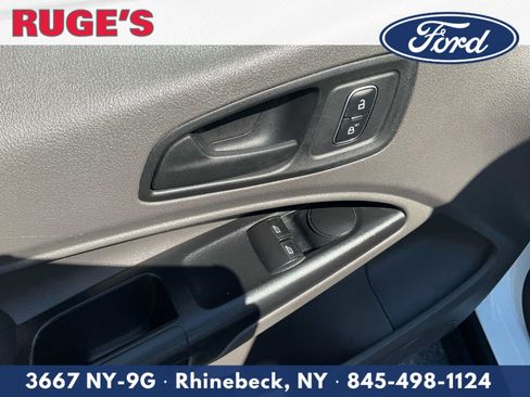 Used 2022 Ford Transit Connect XL FWD image 16