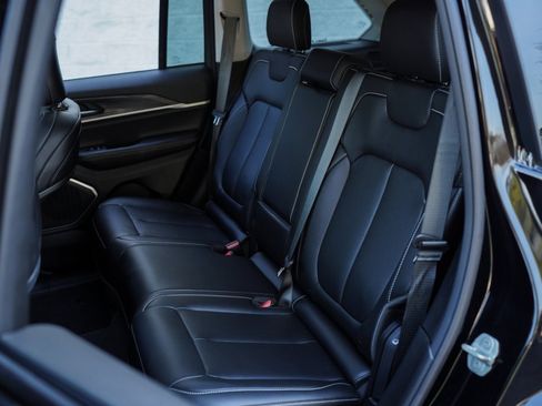 Used 2023 Jeep Grand Cherokee 4WD 4xe image 22