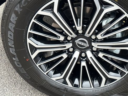 New 2026 Nissan Armada SL image 9