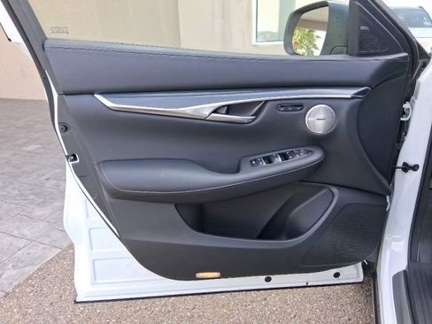 New 2025 INFINITI QX50 Sport AWD/4WD image 13