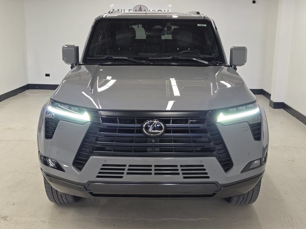 Used 2024 Lexus GX 550 w/ Cold Area Package AWD/4WD image 2