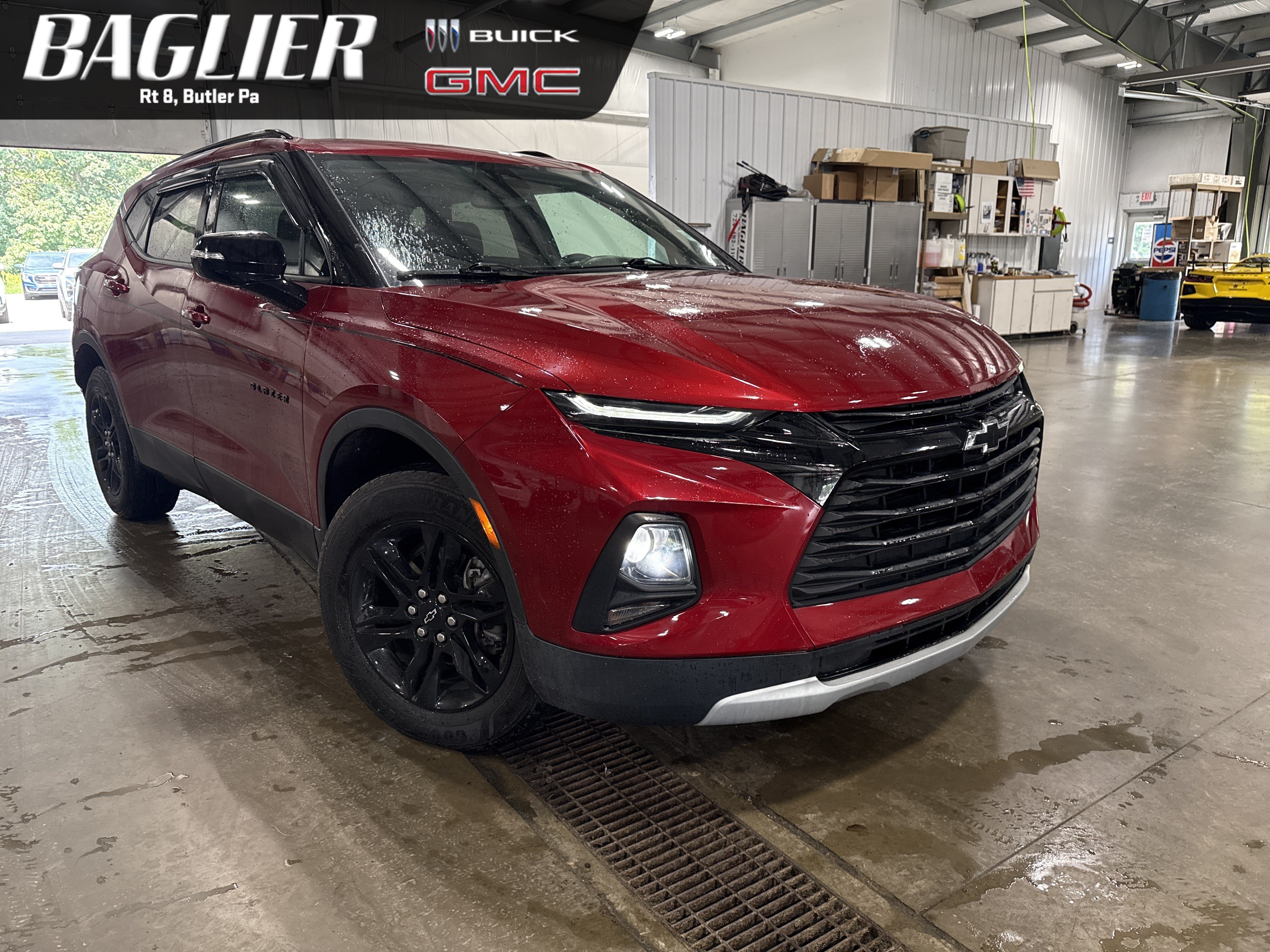 Used 2021 Chevrolet Blazer LT AWD/4WD image 1