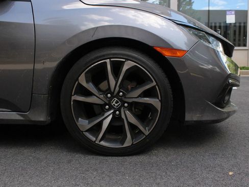 Used 2019 Honda Civic Sport image 4
