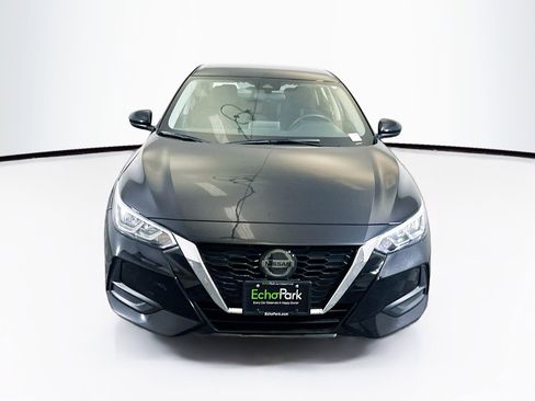 Used 2023 Nissan Sentra SV image 2