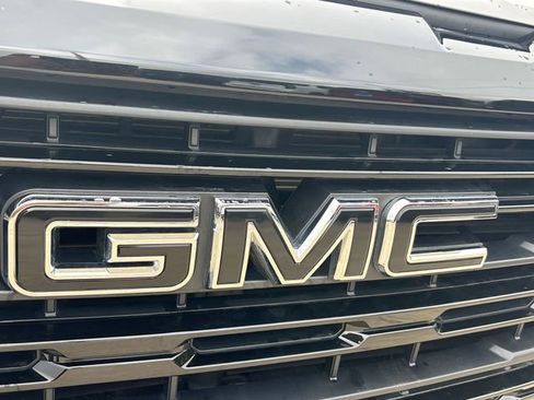 Used 2026 GMC Sierra 1500 Elevation w/ LPO, Elevation Black Package RWD image 32