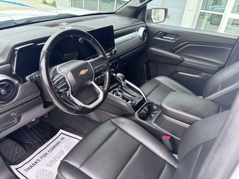 Used 2023 Chevrolet Colorado LT w/ LT Convenience Package III AWD/4WD image 16
