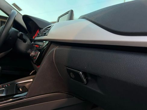 Used 2016 BMW 320i Sedan image 14