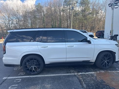 Certified 2023 Cadillac Escalade Sport Platinum w/ LPO, ONYX Package image 22