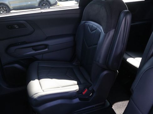 New 2027 Kia Telluride X-Line SX Prestige image 17