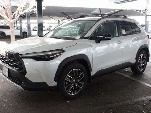 New 2026 Toyota Corolla Cross XLE image 8