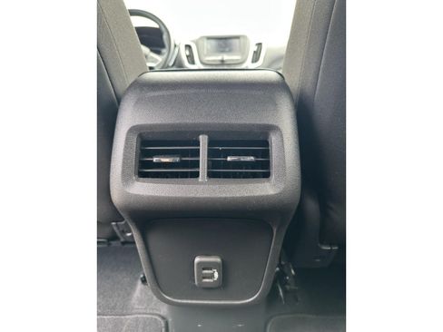 Used 2023 Chevrolet Equinox LT FWD image 33