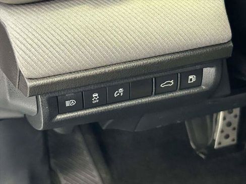 Certified 2025 Toyota Camry SE w/ Convenience Package FWD image 16