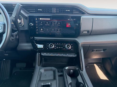 Used 2024 GMC Sierra 2500 AT4 w/ AT4 Premium Plus Package image 7