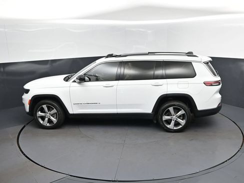 Used 2021 Jeep Grand Cherokee L Limited RWD image 32