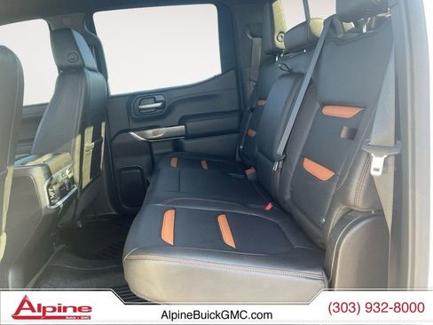 Used 2021 GMC Sierra 1500 AT4 w/ AT4 Preferred Package AWD/4WD image 13