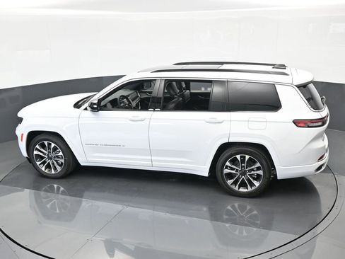 Used 2024 Jeep Grand Cherokee L Overland image 40
