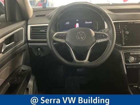Certified 2023 Volkswagen Atlas SE w/ Panoramic Sunroof Package AWD/4WD image 19