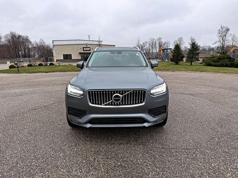 Used 2020 Volvo XC90 T6 Momentum w/ Protection Package Premier image 4
