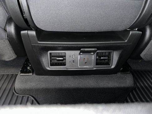 Used 2023 GMC Sierra 1500 Elevation image 20