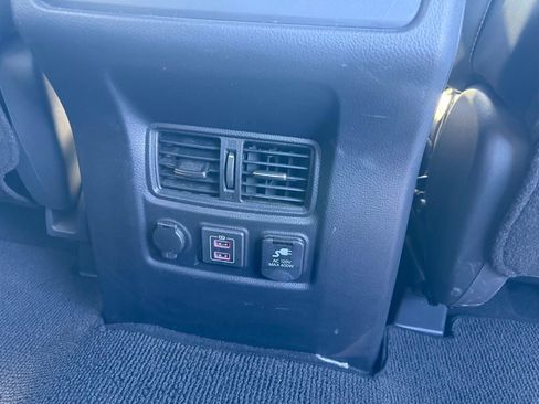 Used 2024 Nissan Titan PRO-4X w/ Pro-4x Utility Package image 17