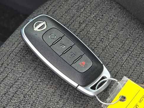 Used 2023 Nissan Rogue SV AWD/4WD image 35