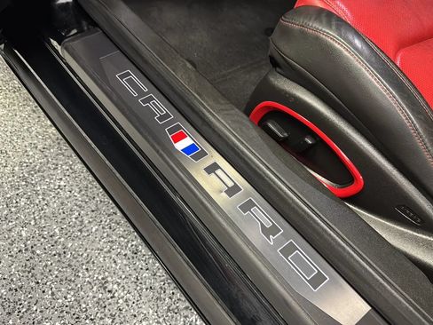 Used 2017 Chevrolet Camaro SS RWD image 26
