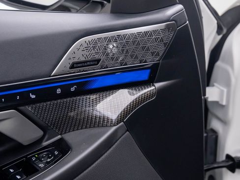 Used 2026 BMW M5 w/ Carbon Package image 27