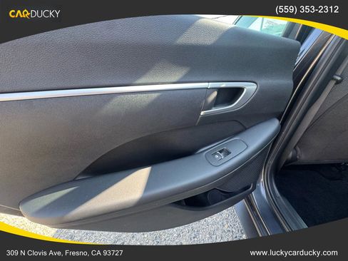 Used 2020 Hyundai Sonata SE w/ Cargo Package image 21