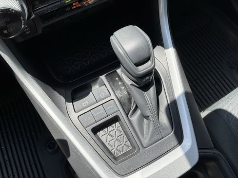 Used 2025 Toyota RAV4 XLE w/ Convenience Package image 26