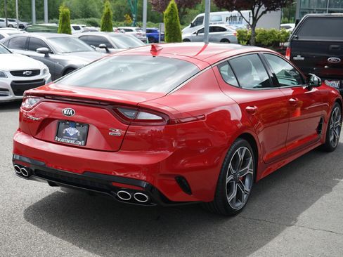 Used 2018 Kia Stinger GT2 AWD/4WD image 10