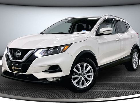 Used 2022 Nissan Rogue Sport SV AWD/4WD image 3