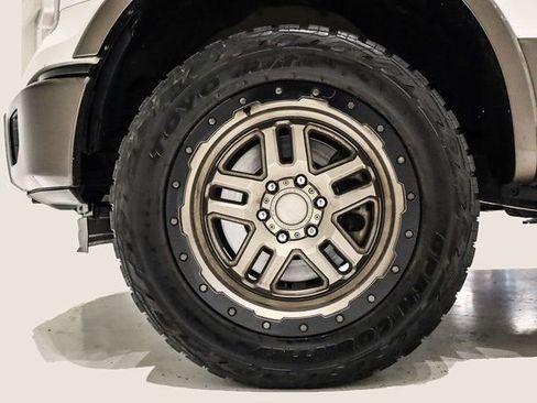 Used 2015 Ford F150 Lariat w/ Equipment Group 502A Luxury image 9