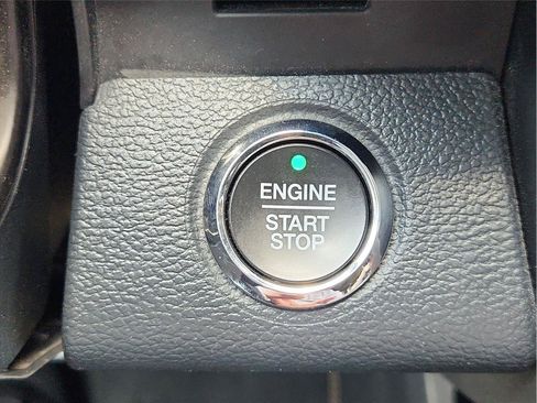 Used 2022 Ford F250 Platinum AWD/4WD image 17