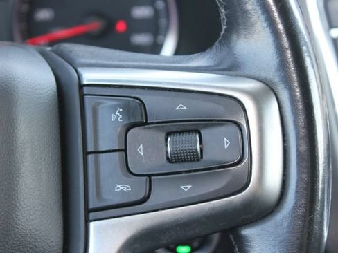 Used 2021 Chevrolet Suburban LT AWD/4WD image 16