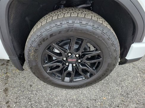 New 2026 GMC Sierra 1500 Elevation image 6