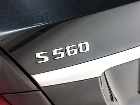 Used 2019 Mercedes-Benz S 560 Sedan image 9