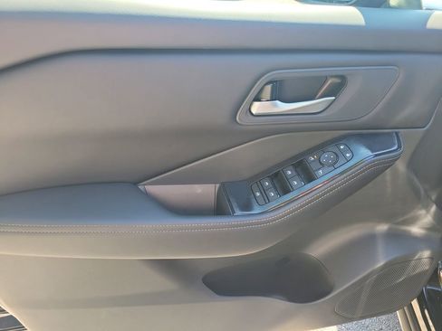 New 2026 Nissan Rogue SV image 22