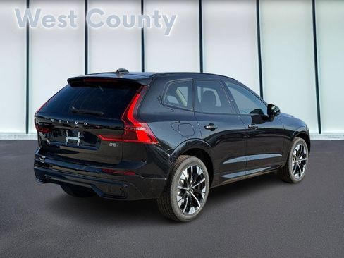 New 2026 Volvo XC60 B5 Plus w/ Climate Package image 3