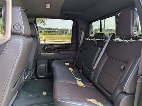 New 2026 GMC Sierra 2500 Denali w/ Denali Reserve Package image 17