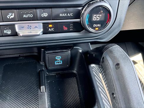 Used 2025 Ford Bronco Raptor AWD/4WD image 31
