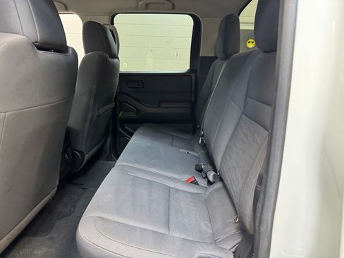 Used 2024 Nissan Frontier S w/ Technology Package AWD/4WD image 17