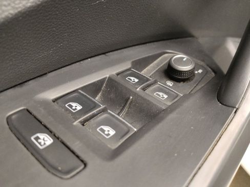 Used 2025 Volkswagen Jetta S FWD image 27