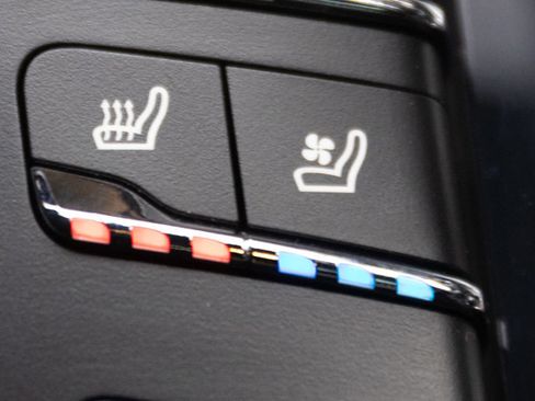 Used 2016 Porsche Panamera S image 14