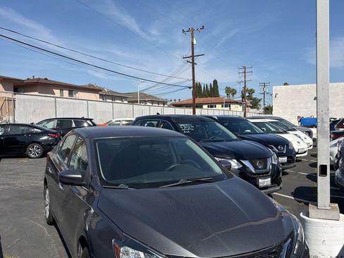 Certified 2018 Nissan Sentra S image 6