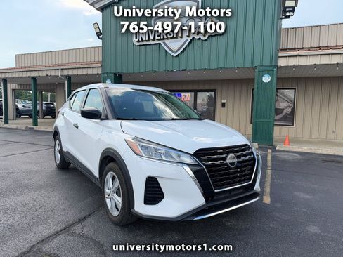 Used 2023 Nissan Kicks S FWD image 1